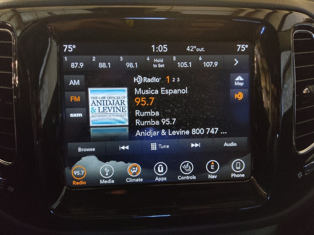 2018 Jeep Compass in Clearwater, FL 33764 - 18104839 25