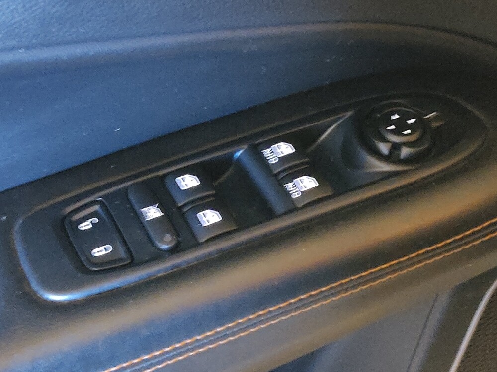 2018 Jeep Compass in Clearwater, FL 33764 - 18104839 27