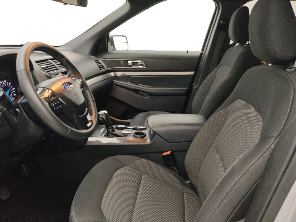 2019 Ford Explorer in Tallahassee, FL 32304 - 18104843 17