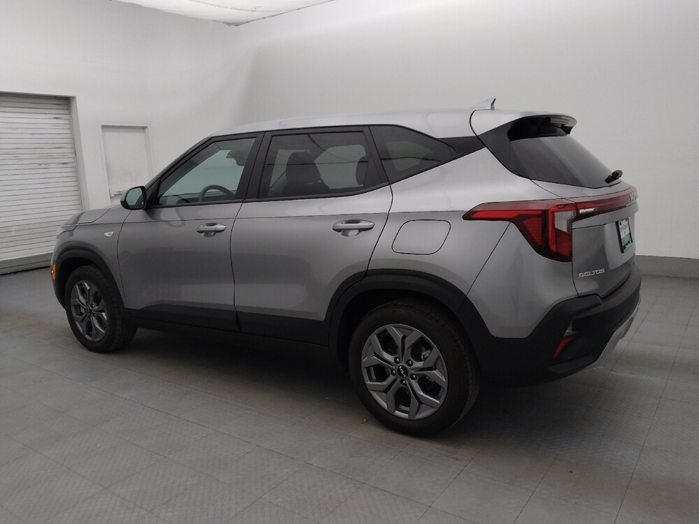 2025 Kia Seltos in Clearwater, FL 33764 - 18104845 3