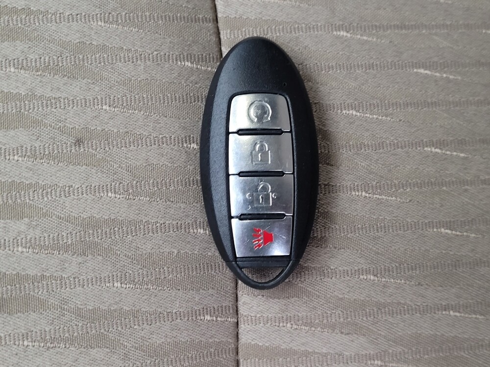 2017 Nissan Rogue in Greenville, NC 27834 - 18104861 32