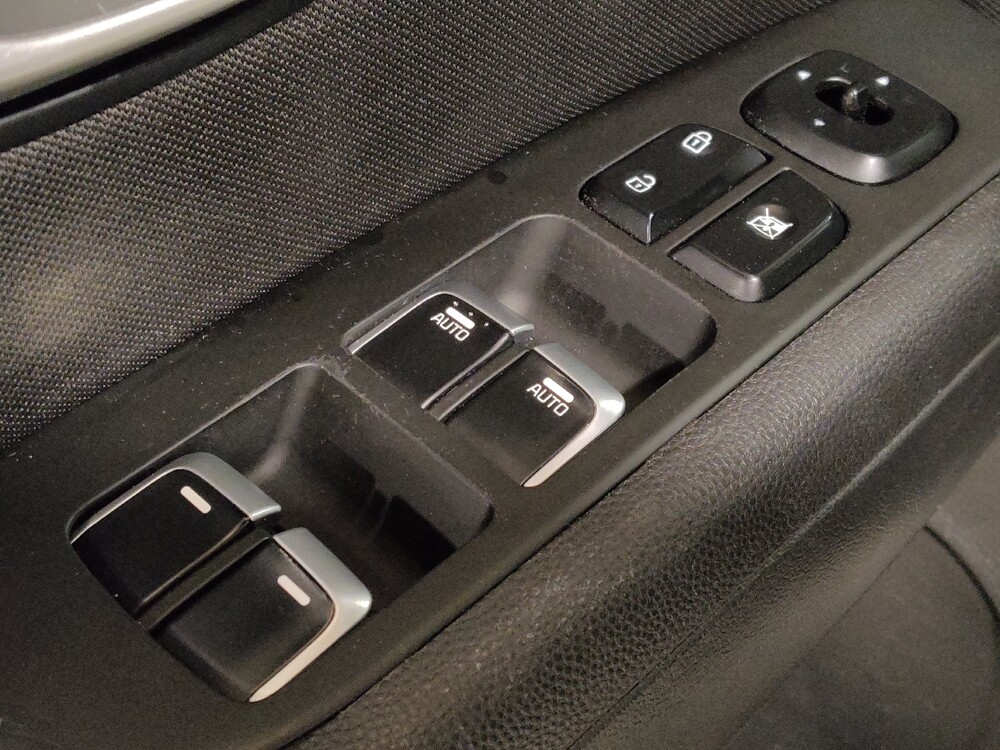 2017 Kia Soul in Morrow, GA 30260 - 18104868 27