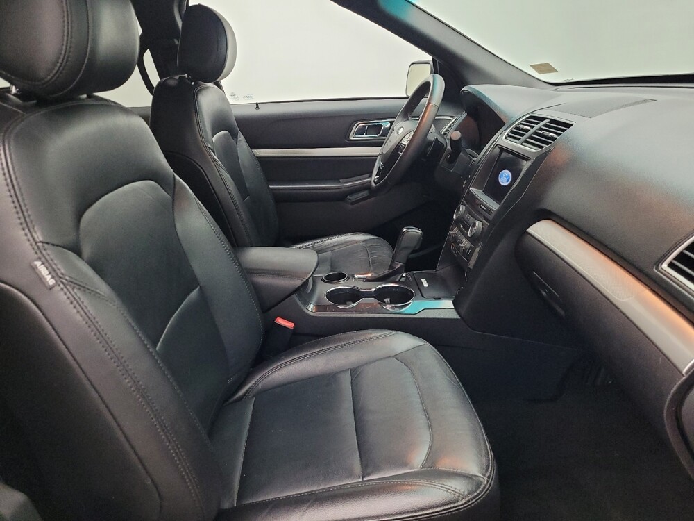 2017 Ford Explorer in Jacksonville, FL 32210 - 18104883 21