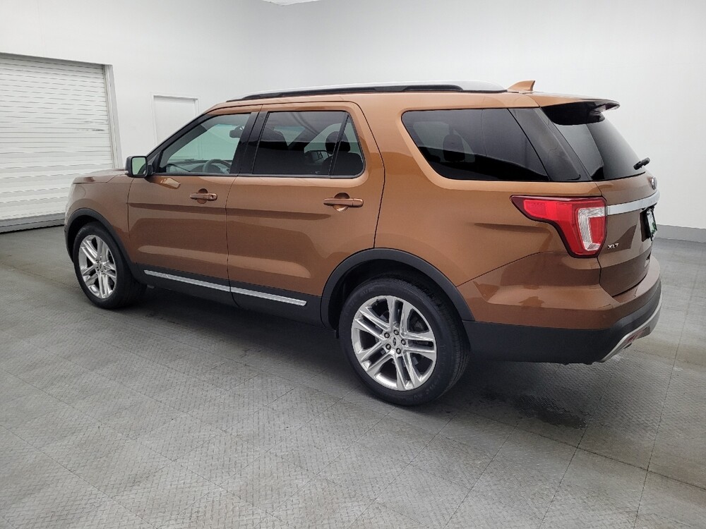 2017 Ford Explorer in Jacksonville, FL 32210 - 18104883 3