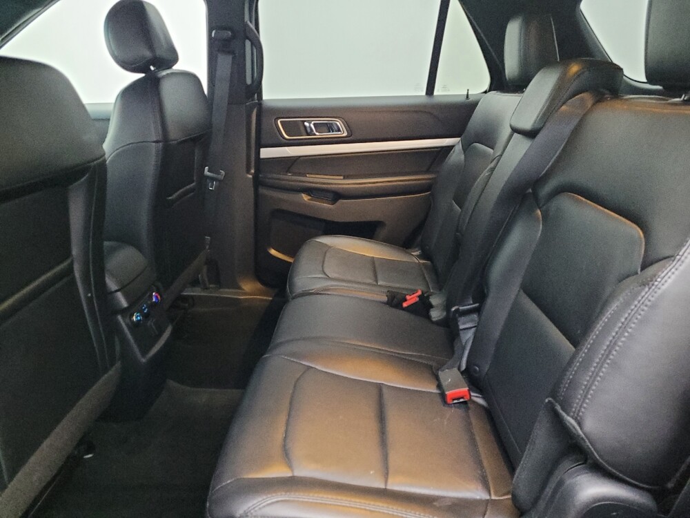 2017 Ford Explorer in Jacksonville, FL 32210 - 18104883 18