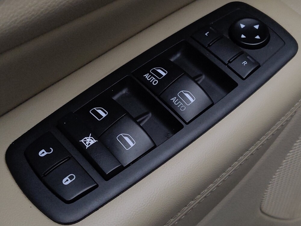 2018 Jeep Grand Cherokee in Gainesville, FL 32609 - 18104886 27