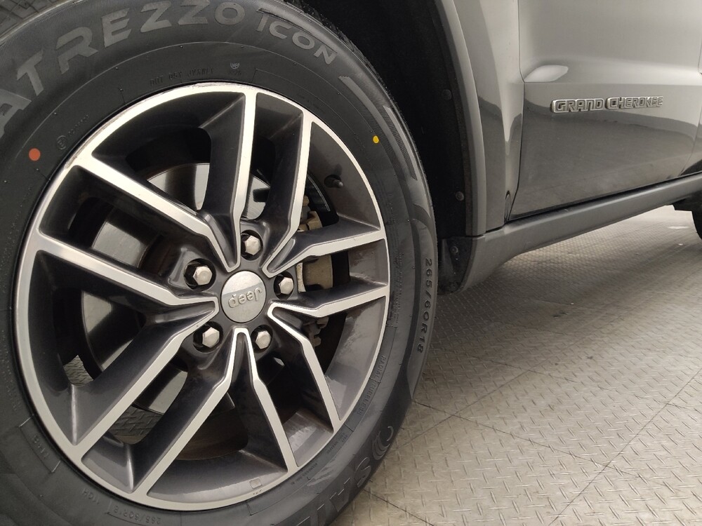 2018 Jeep Grand Cherokee in Gainesville, FL 32609 - 18104886 31