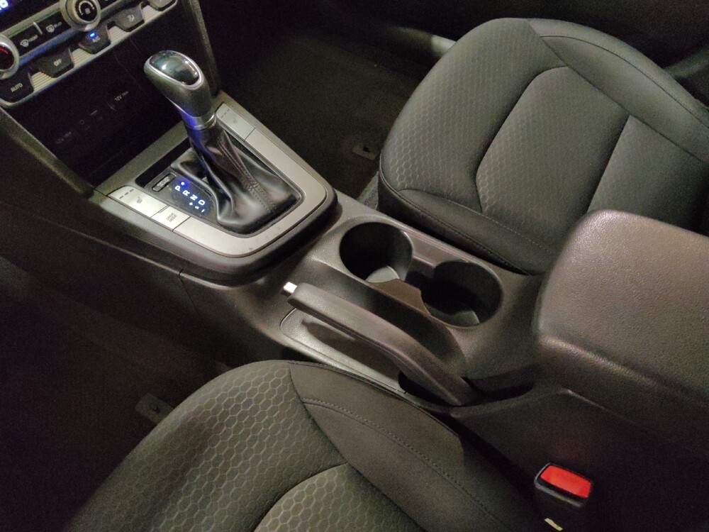 2019 Hyundai Elantra in Pensacola, FL 32505 - 18104891 26