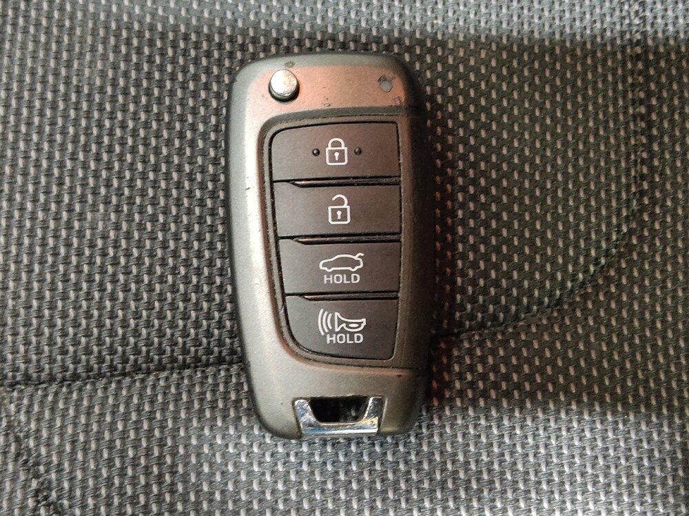 2022 Hyundai Elantra in Columbia, SC 29210 - 18104902 32