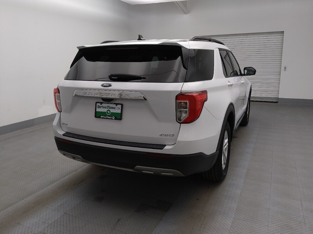2023 Ford Explorer in Lakewood, CO 80215 - 18104924 7