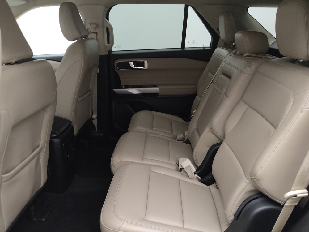 2023 Ford Explorer in Lakewood, CO 80215 - 18104924 18