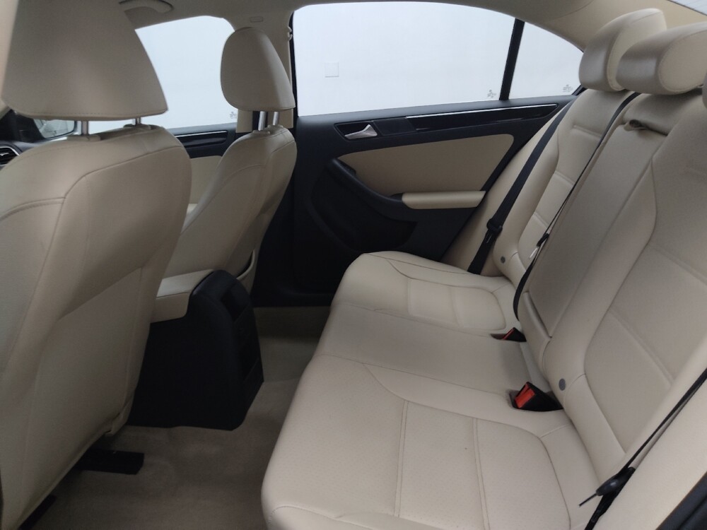 2016 Volkswagen Jetta in Midlothian, IL 60445 - 18104939 18