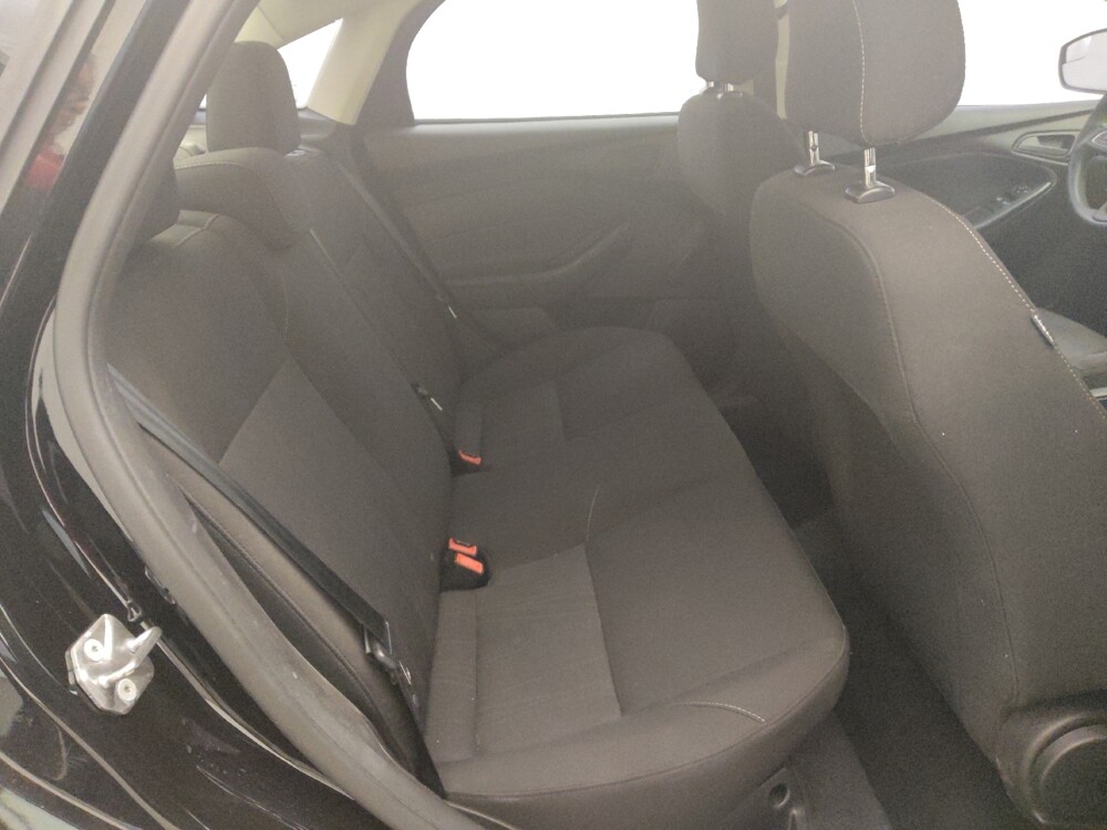 2016 Ford Focus in Houston, TX 77060 - 18104941 19
