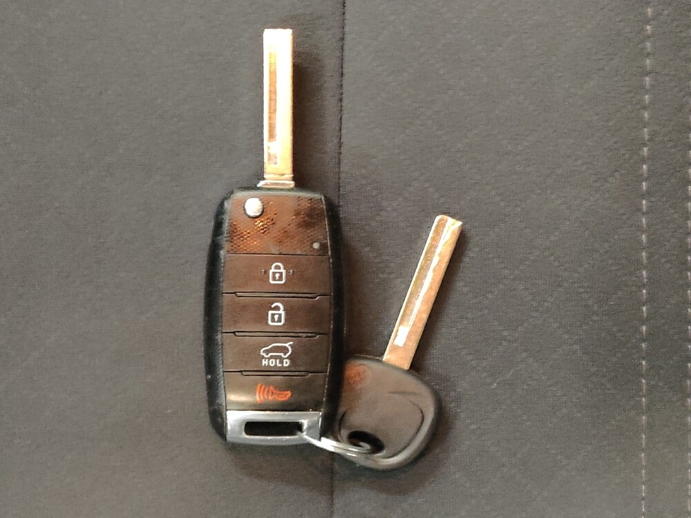 2019 Kia Sorento in Cincinnati, OH 45255 - 18104953 32