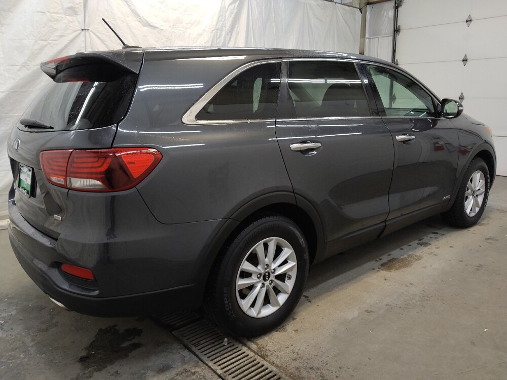 2019 Kia Sorento in Cincinnati, OH 45255 - 18104953 10