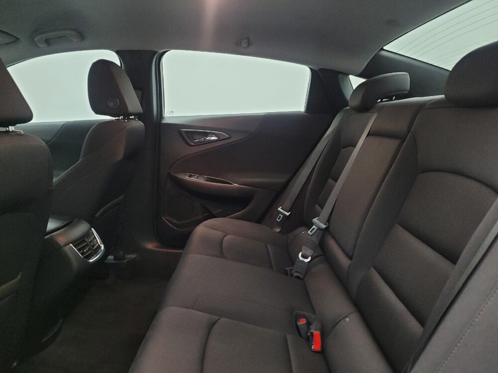 2022 Chevrolet Malibu in Columbus, OH 43228 - 18104961 18