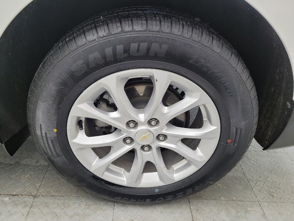 2020 Chevrolet Equinox in Maple Heights, OH 44137 - 18104970 31