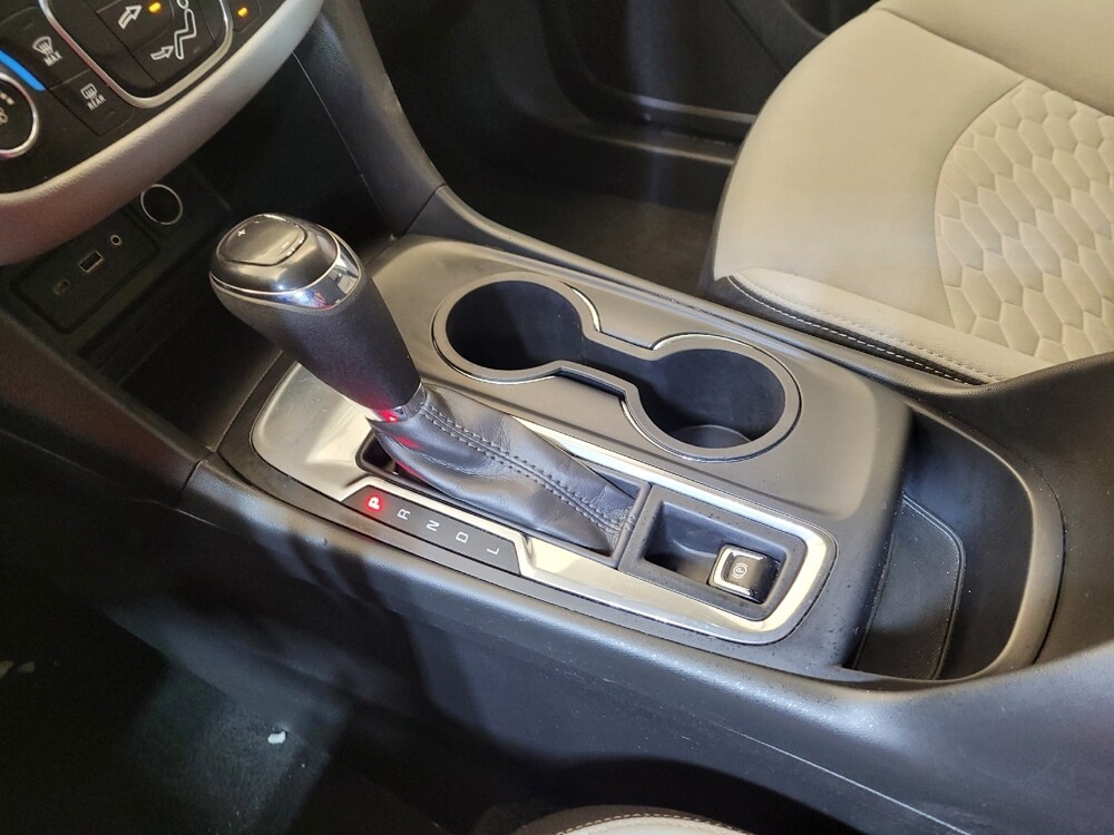 2020 Chevrolet Equinox in Maple Heights, OH 44137 - 18104970 26