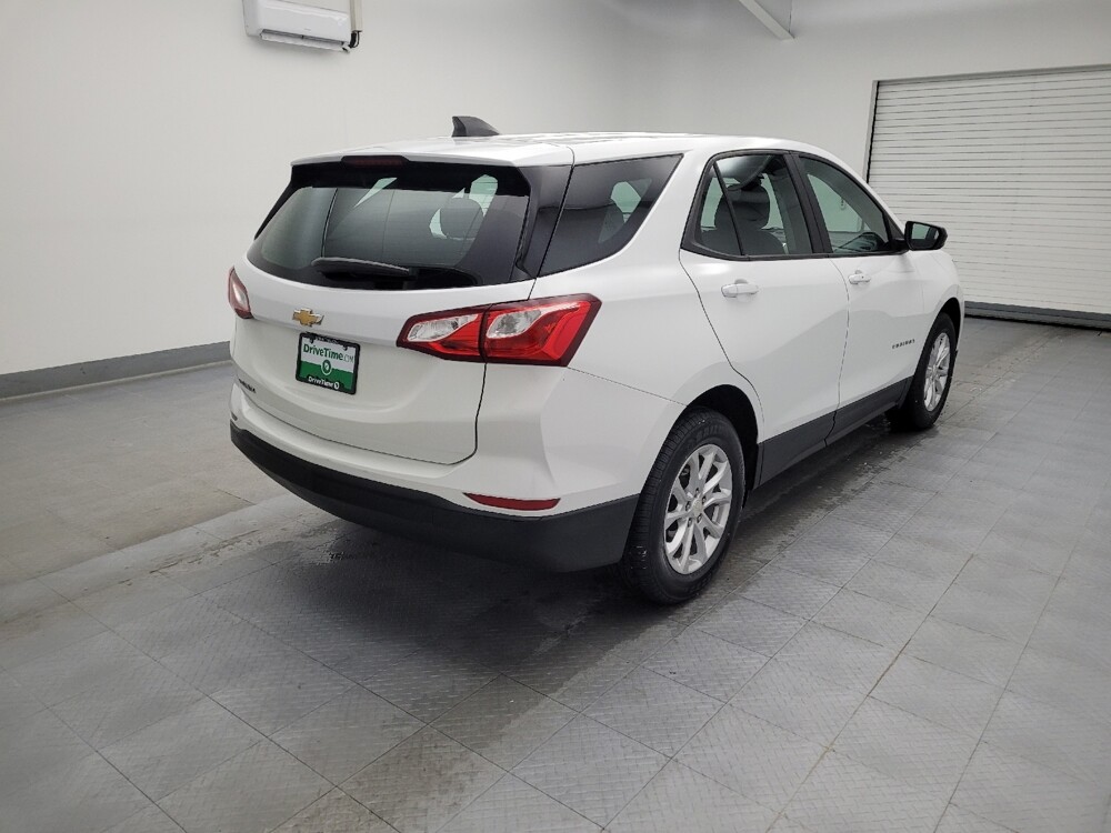 2020 Chevrolet Equinox in Maple Heights, OH 44137 - 18104970 9