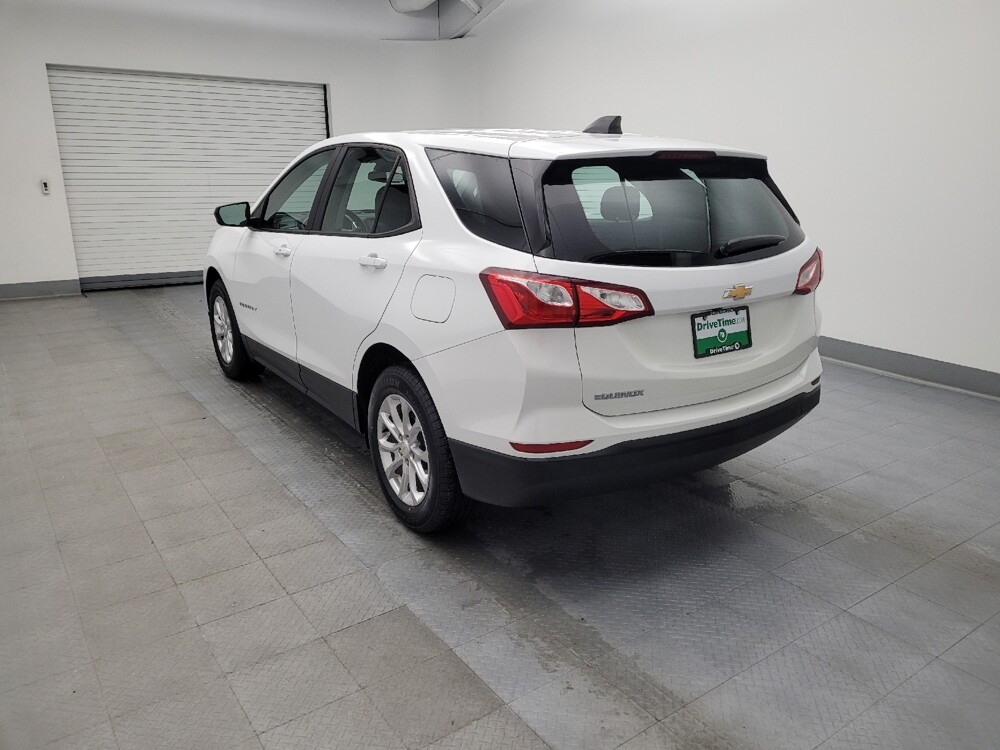 2020 Chevrolet Equinox in Maple Heights, OH 44137 - 18104970 5