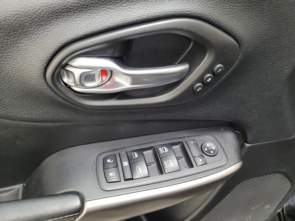 2020 Jeep Cherokee in Langhorne, PA 19047 - 18104978 27