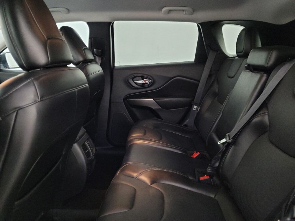 2020 Jeep Cherokee in Langhorne, PA 19047 - 18104978 18