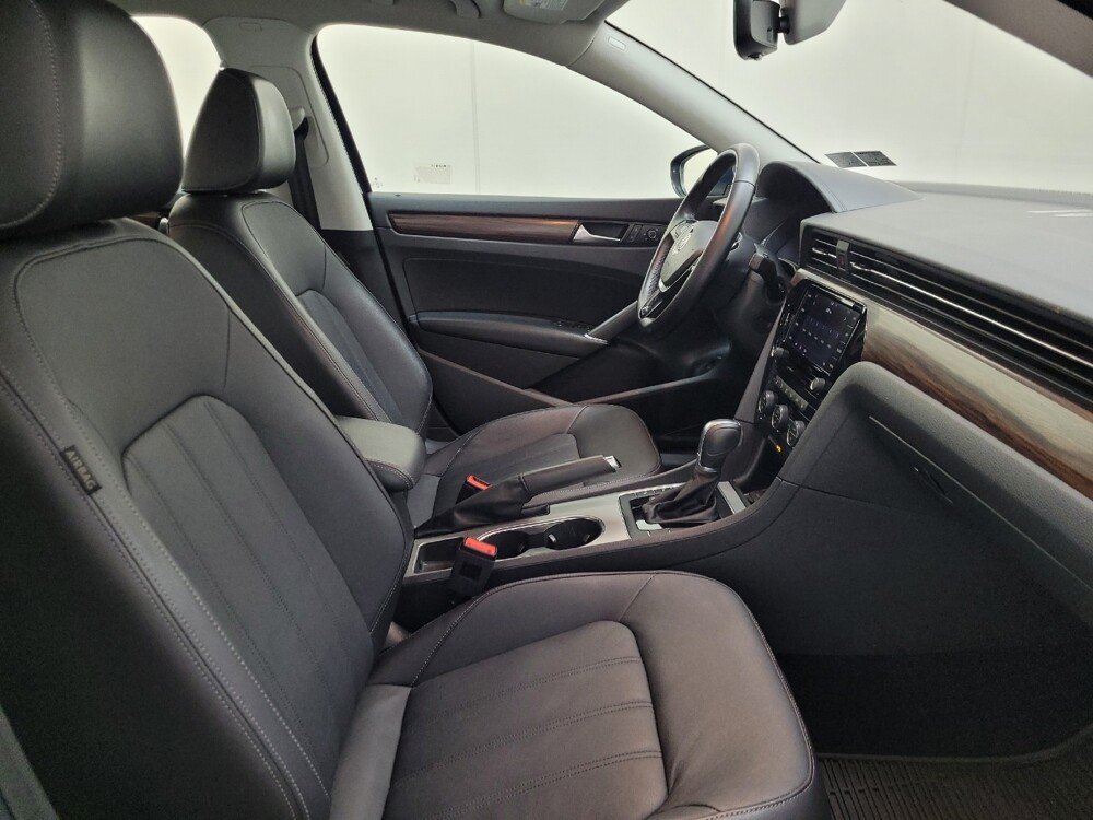 2020 Volkswagen Passat in Langhorne, PA 19047 - 18104988 21