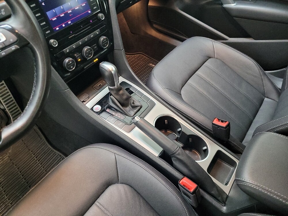 2020 Volkswagen Passat in Langhorne, PA 19047 - 18104988 26