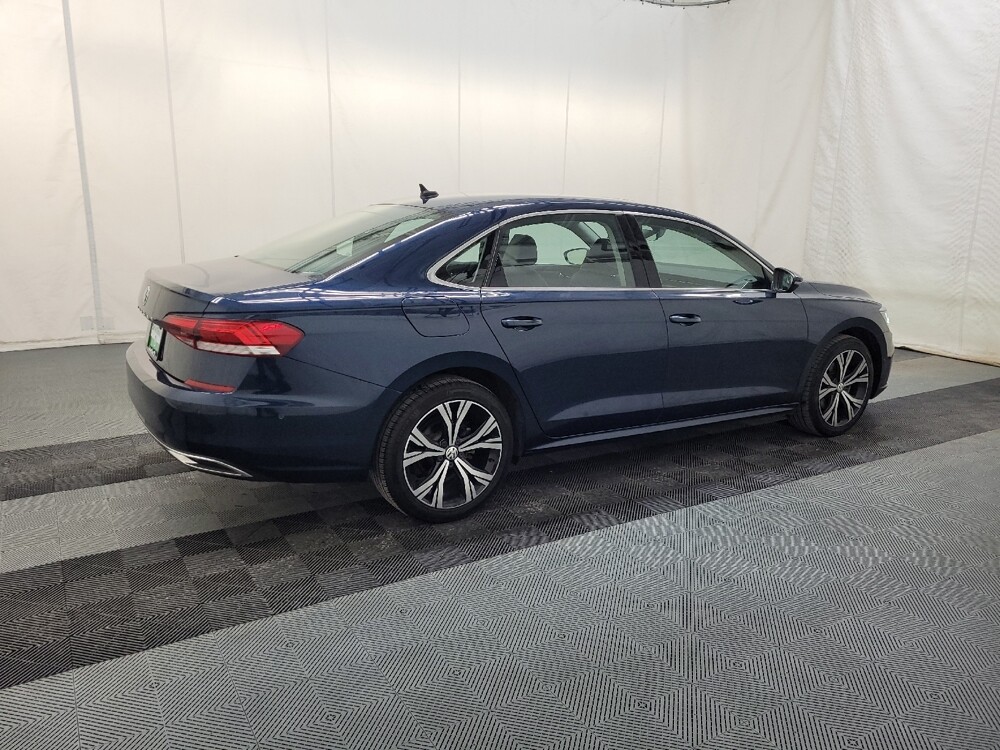 2020 Volkswagen Passat in Langhorne, PA 19047 - 18104988 10