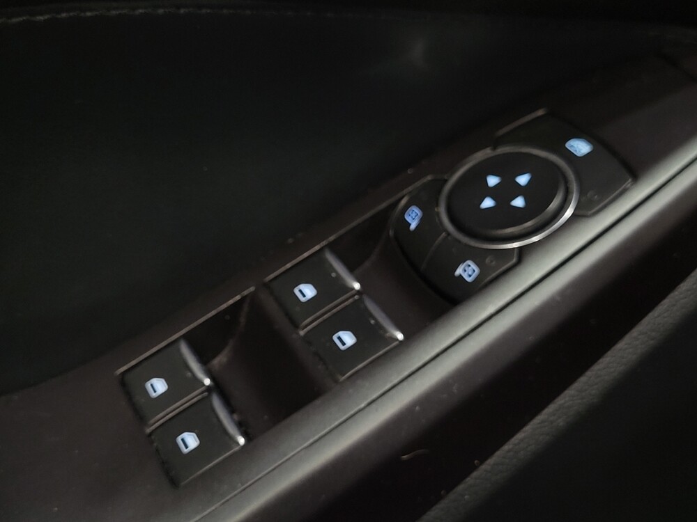 2020 Ford Explorer in Temple Hills, MD 20746 - 18104992 27