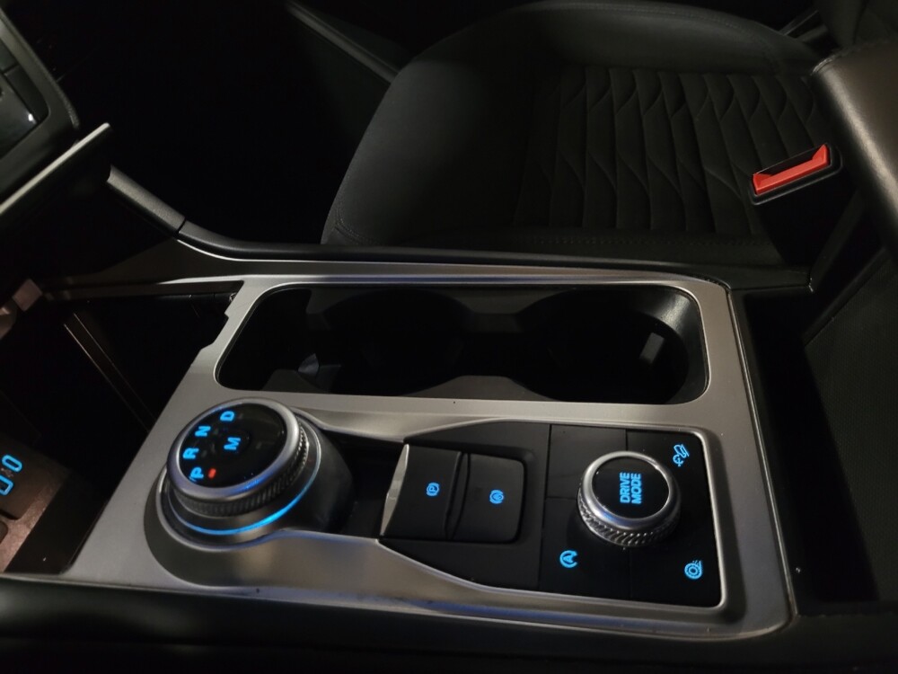 2020 Ford Explorer in Temple Hills, MD 20746 - 18104992 26