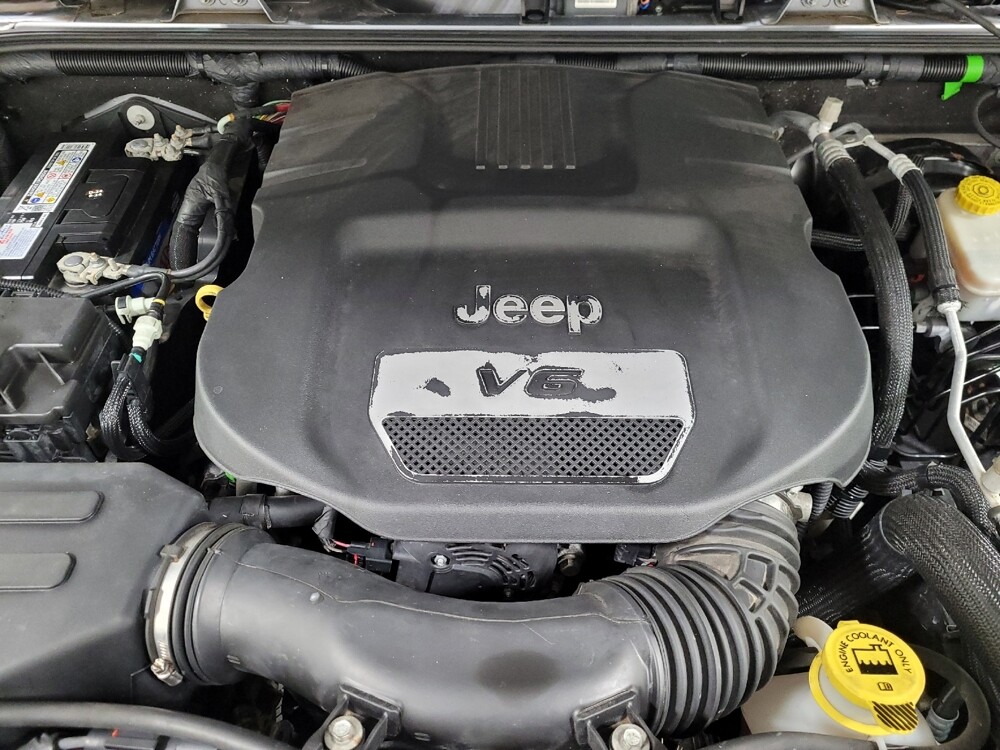 2017 Jeep Wrangler in Pittsburgh, PA 15236 - 18105000 30