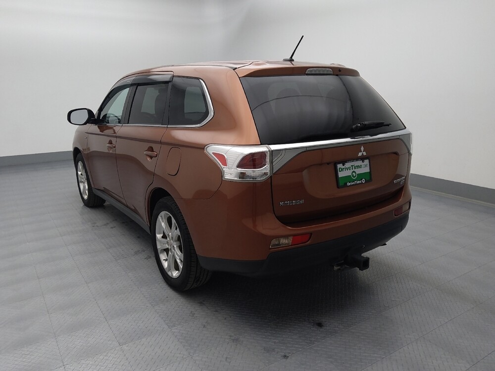 2014 Mitsubishi Outlander in Topeka, KS 66611 - 18105001 5
