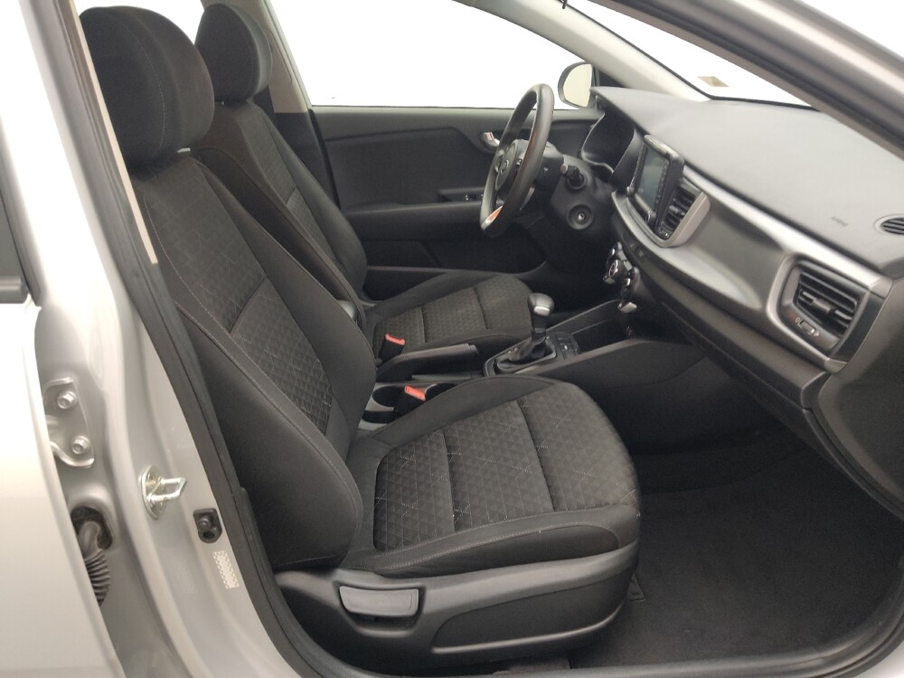 2019 Kia Rio in Gladstone, MO 64118 - 18105002 21