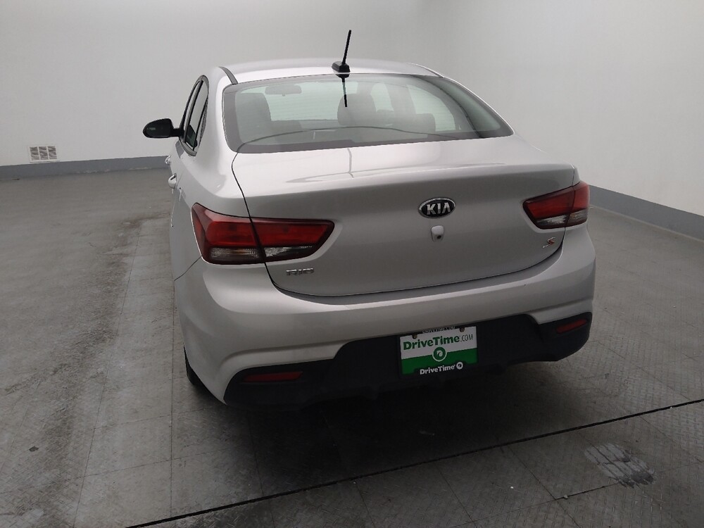 2019 Kia Rio in Gladstone, MO 64118 - 18105002 6