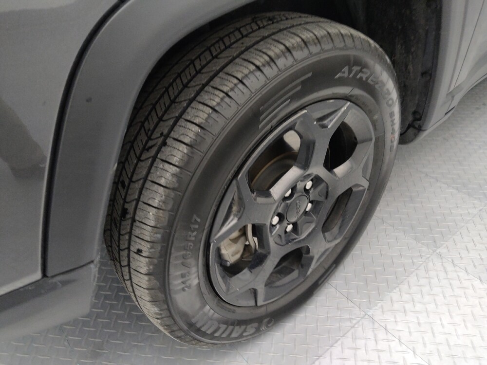 2024 Jeep Compass in Springfield, MO 65807 - 18105003 31