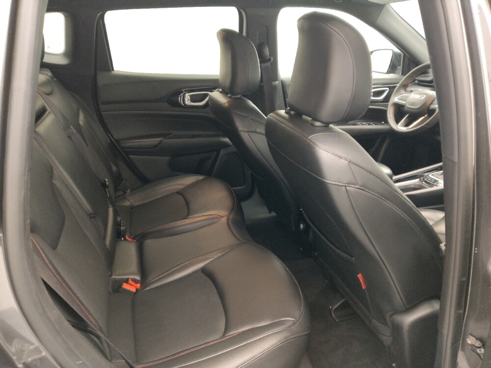 2024 Jeep Compass in Springfield, MO 65807 - 18105003 19