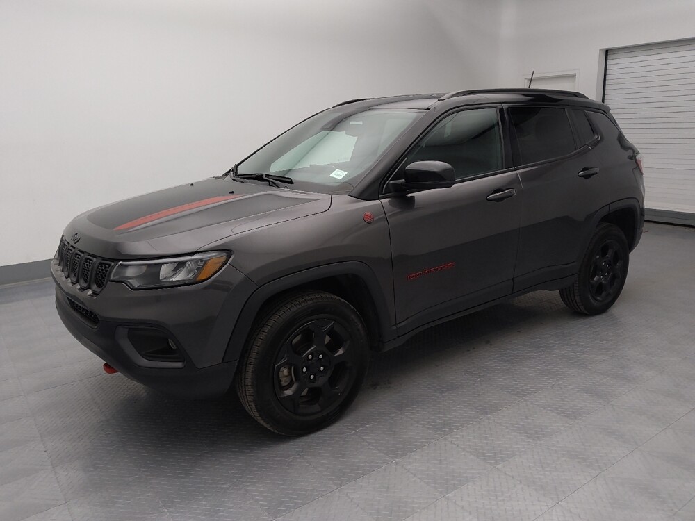2024 Jeep Compass in Springfield, MO 65807 - 18105003 2