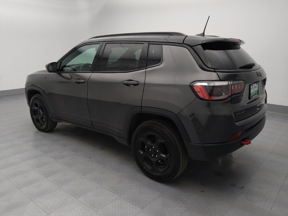 2024 Jeep Compass in Springfield, MO 65807 - 18105003 3