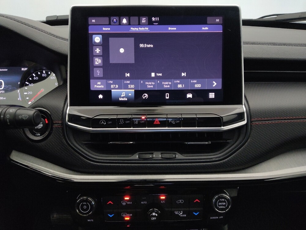 2024 Jeep Compass in Springfield, MO 65807 - 18105003 25