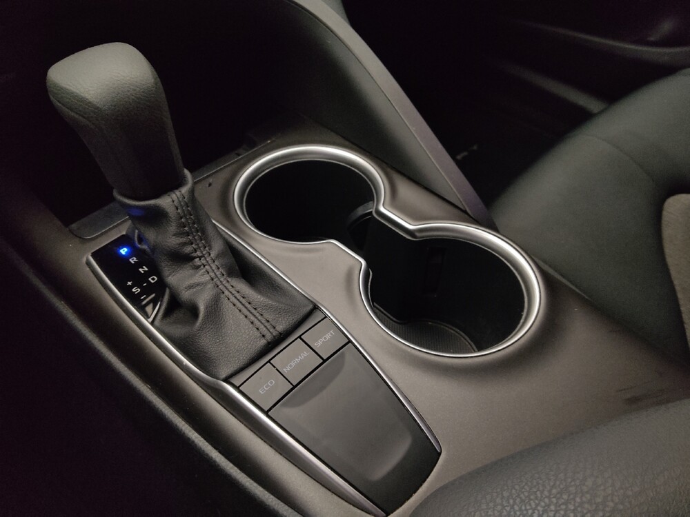 2022 Toyota Camry in Springfield, MO 65807 - 18105004 26
