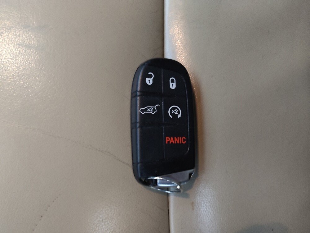 2018 Jeep Grand Cherokee in Gladstone, MO 64118 - 18105005 32