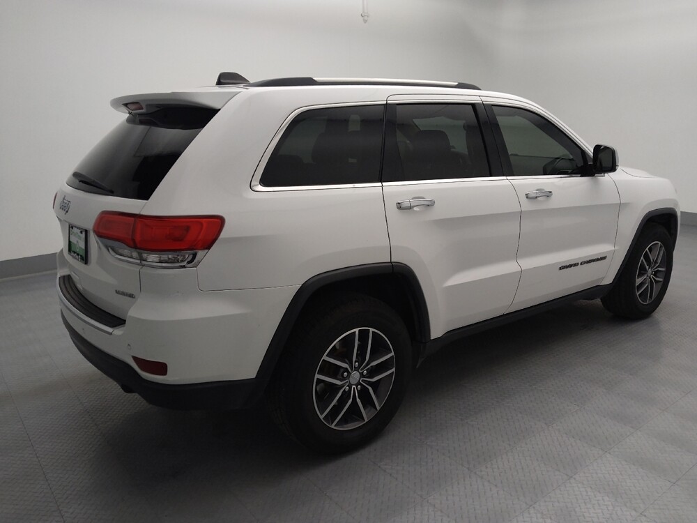 2018 Jeep Grand Cherokee in Gladstone, MO 64118 - 18105005 10
