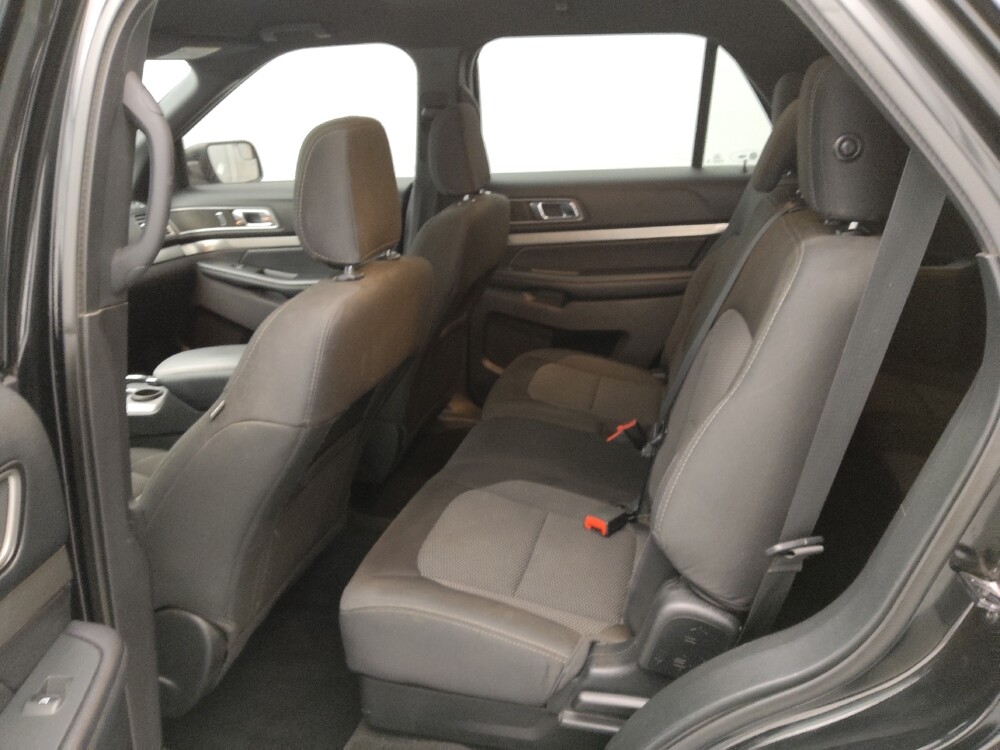 2018 Ford Explorer in Independence, MO 64055 - 18105007 18
