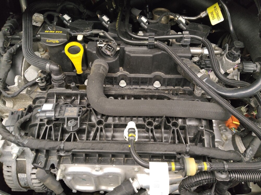 2019 Ford Escape in Lombard, IL 60148 - 18105012 30