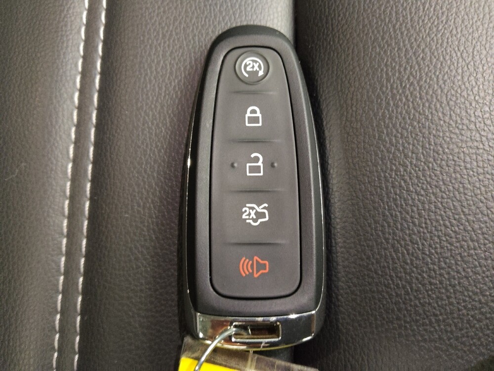 2019 Ford Escape in Lombard, IL 60148 - 18105012 32