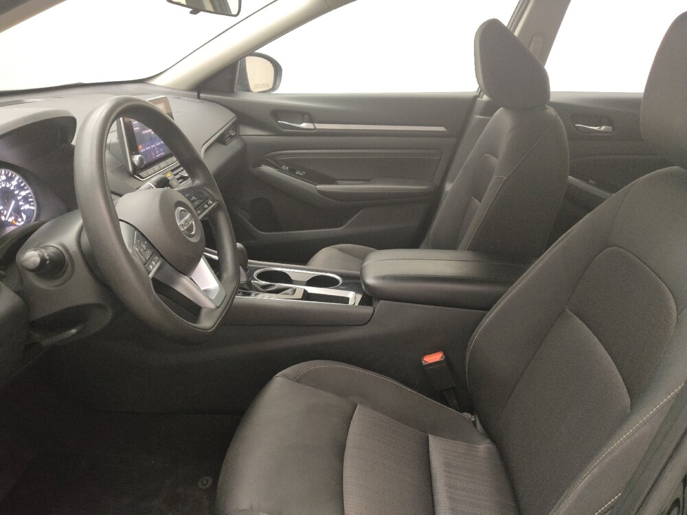 2021 Nissan Altima in Midlothian, IL 60445 - 18105013 17
