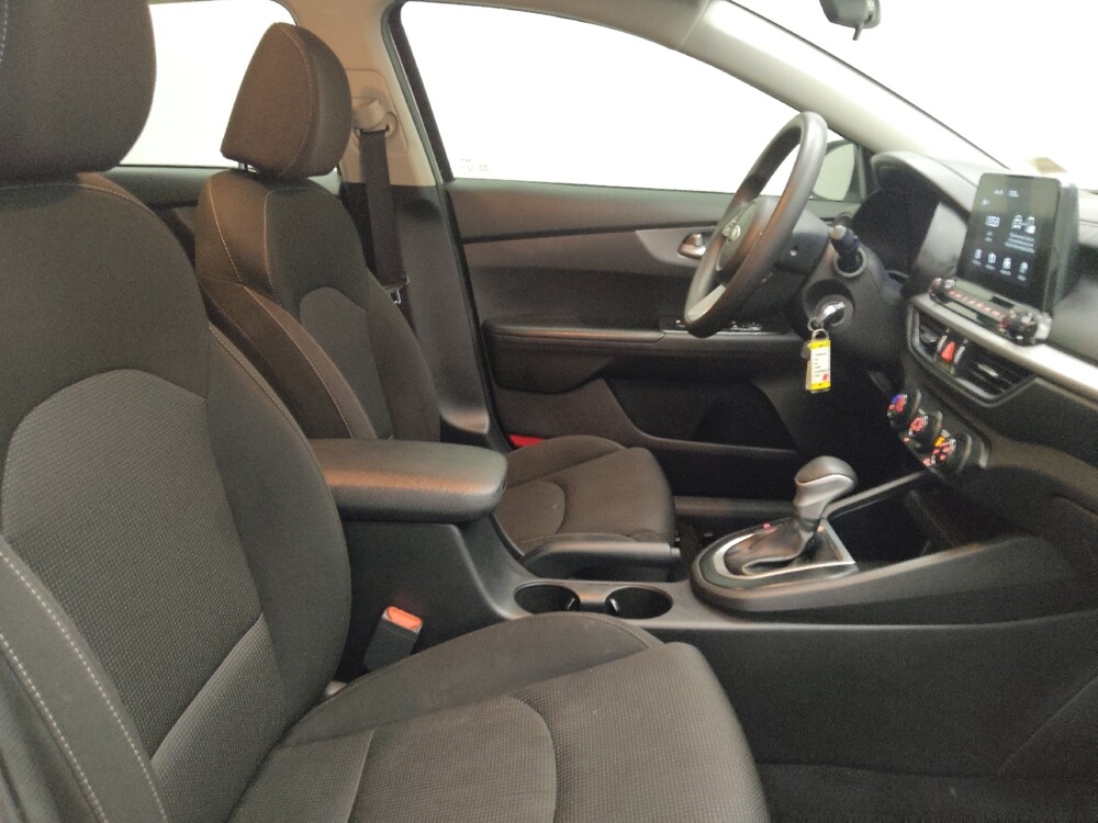 2021 Kia Forte in Midlothian, IL 60445 - 18105014 21