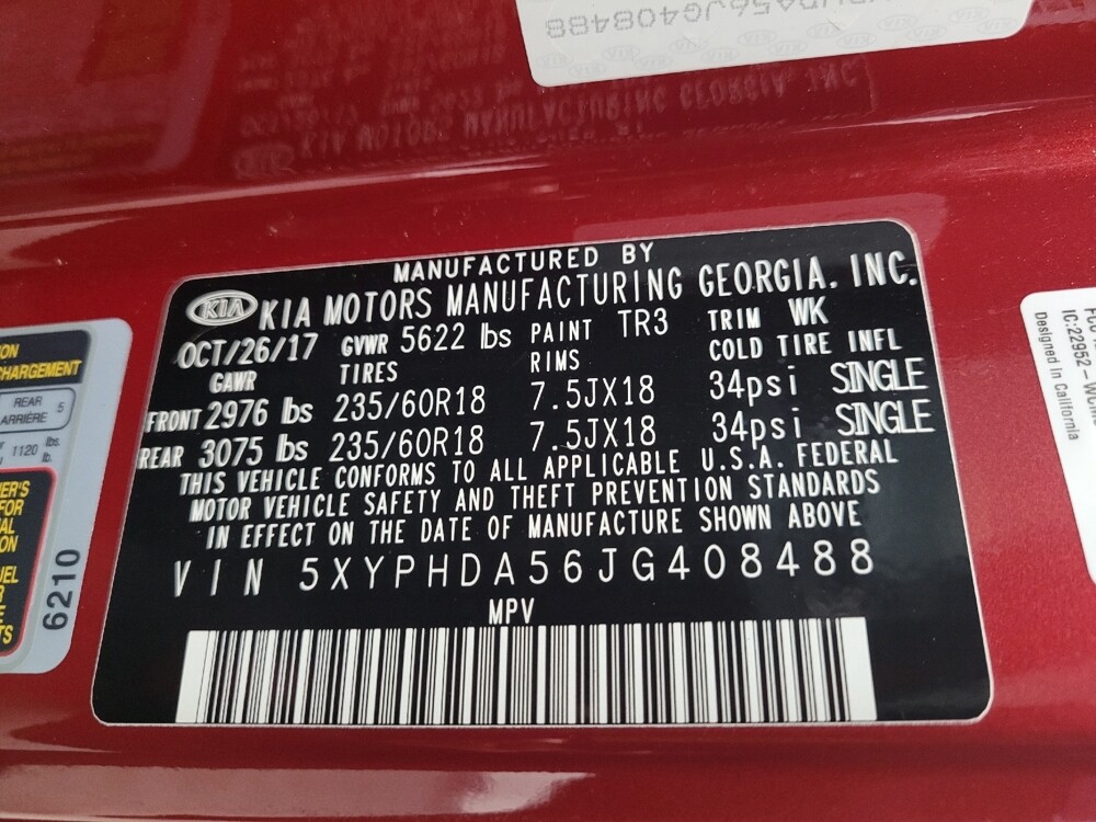 2018 Kia Sorento in Taylor, MI 48180 - 18105017 33