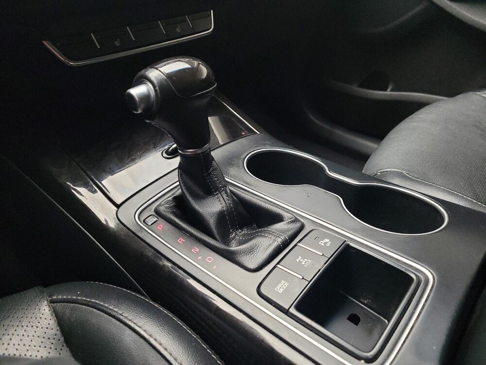 2018 Kia Sorento in Taylor, MI 48180 - 18105017 26